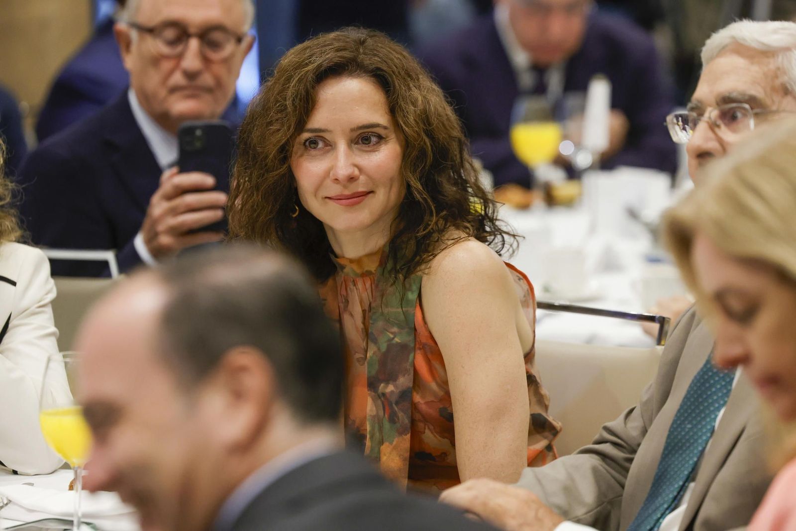 Ayuso pide que solo voten en Madrid los exiliados que tuvieron su última residencia en un municipio madrileño