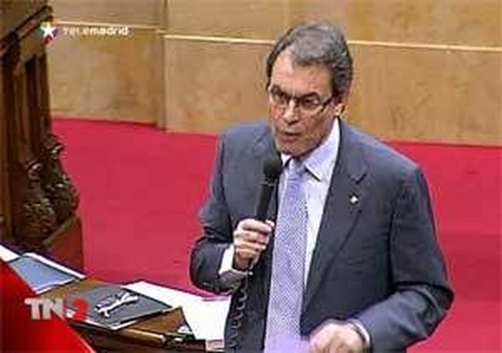 Mas llama a las autonomías a  plantarse ante los recortes de Rajoy