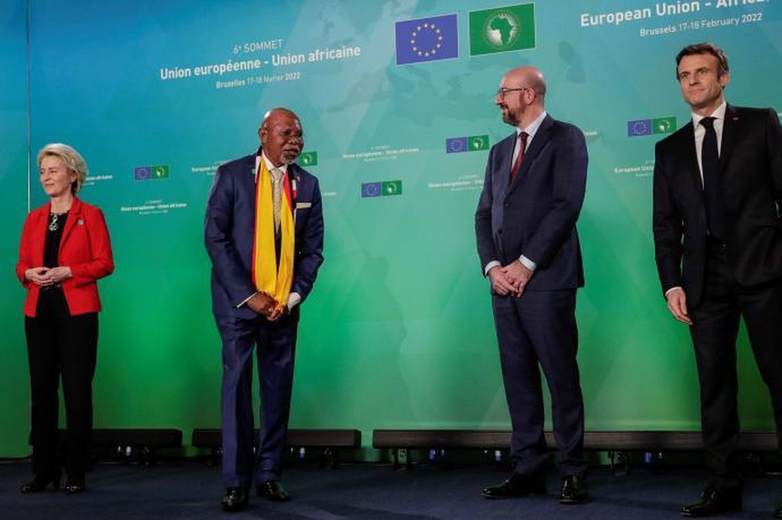 El ministro de Exteriores de Uganda, Jeje Odongo tras negar el saludo a Ursula von der Leyen