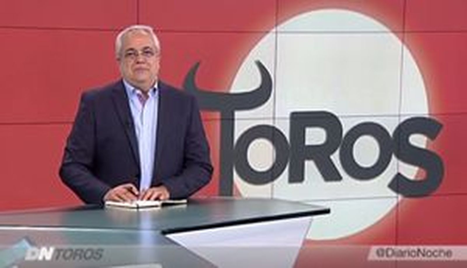La Asociación Taurina Parlamentaria premia a Moncholi por sus 25 años en Telemadrid