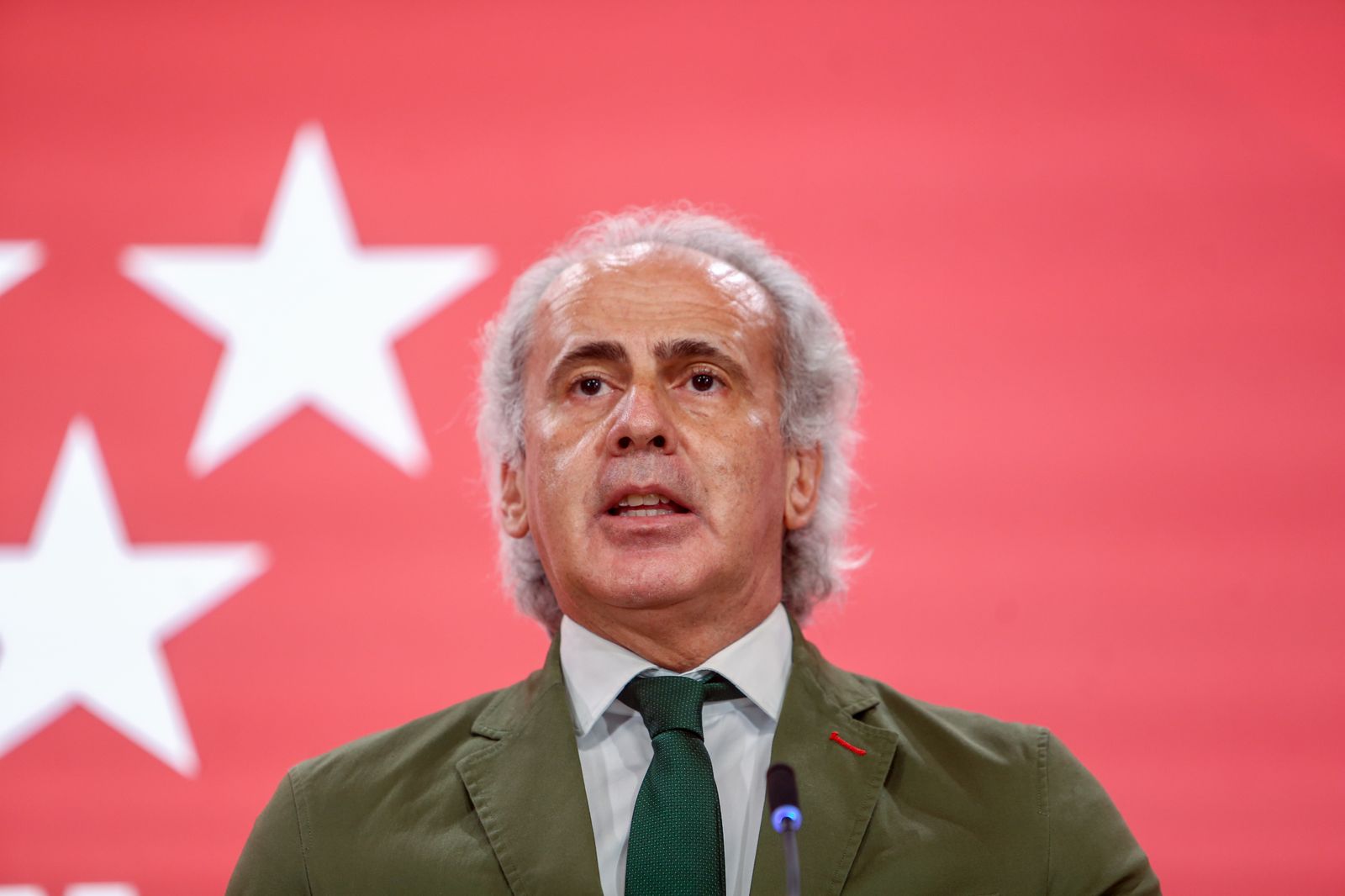 El consejero de Sanidad, Enrique Ruiz Escudero