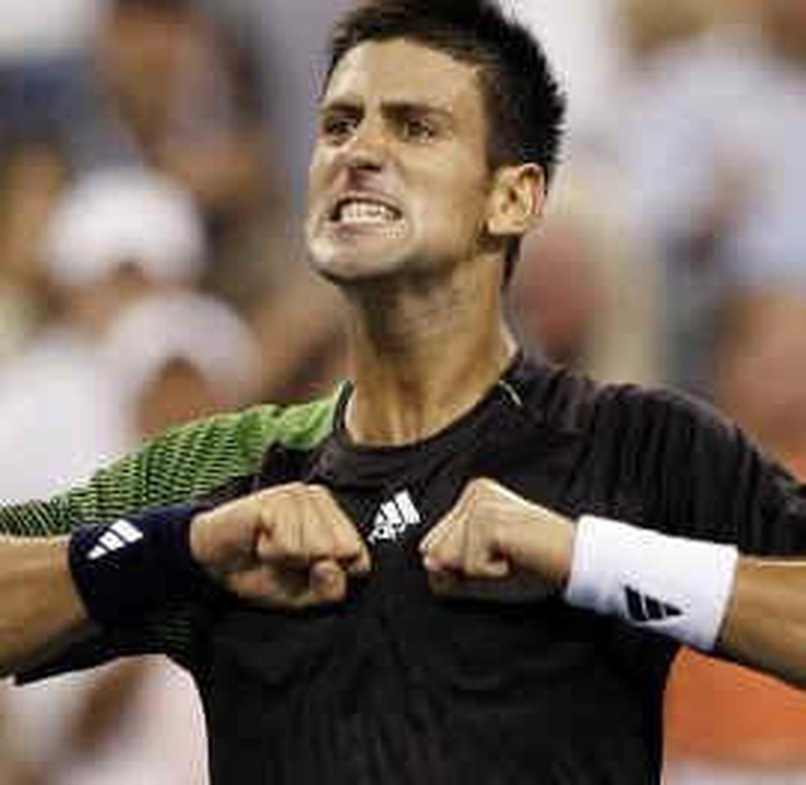 Djokovic vence a Guillermo García López y alcanza los cuartos de final