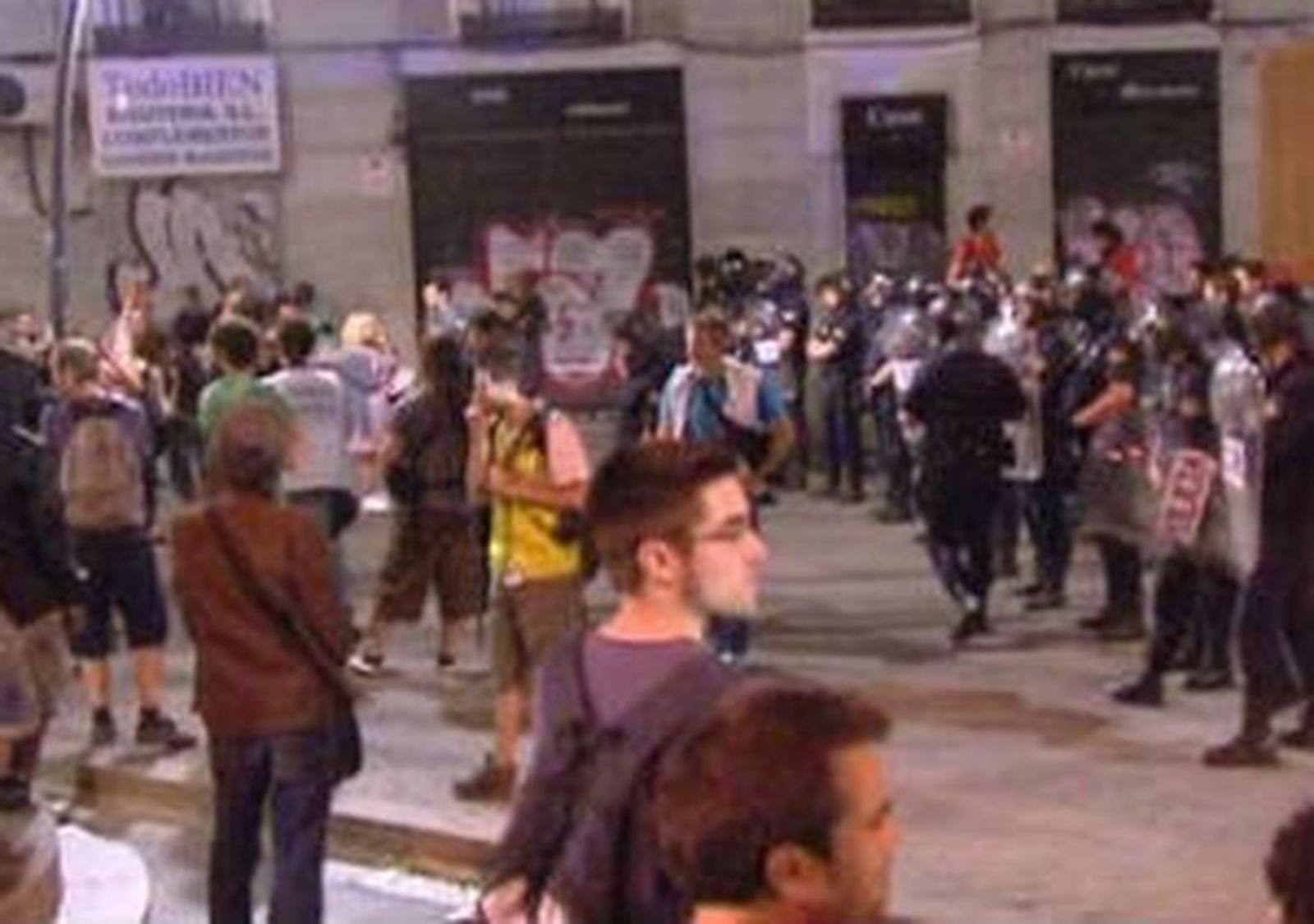 La última concentración del 15-M concluye sin incidentes y con un detenido