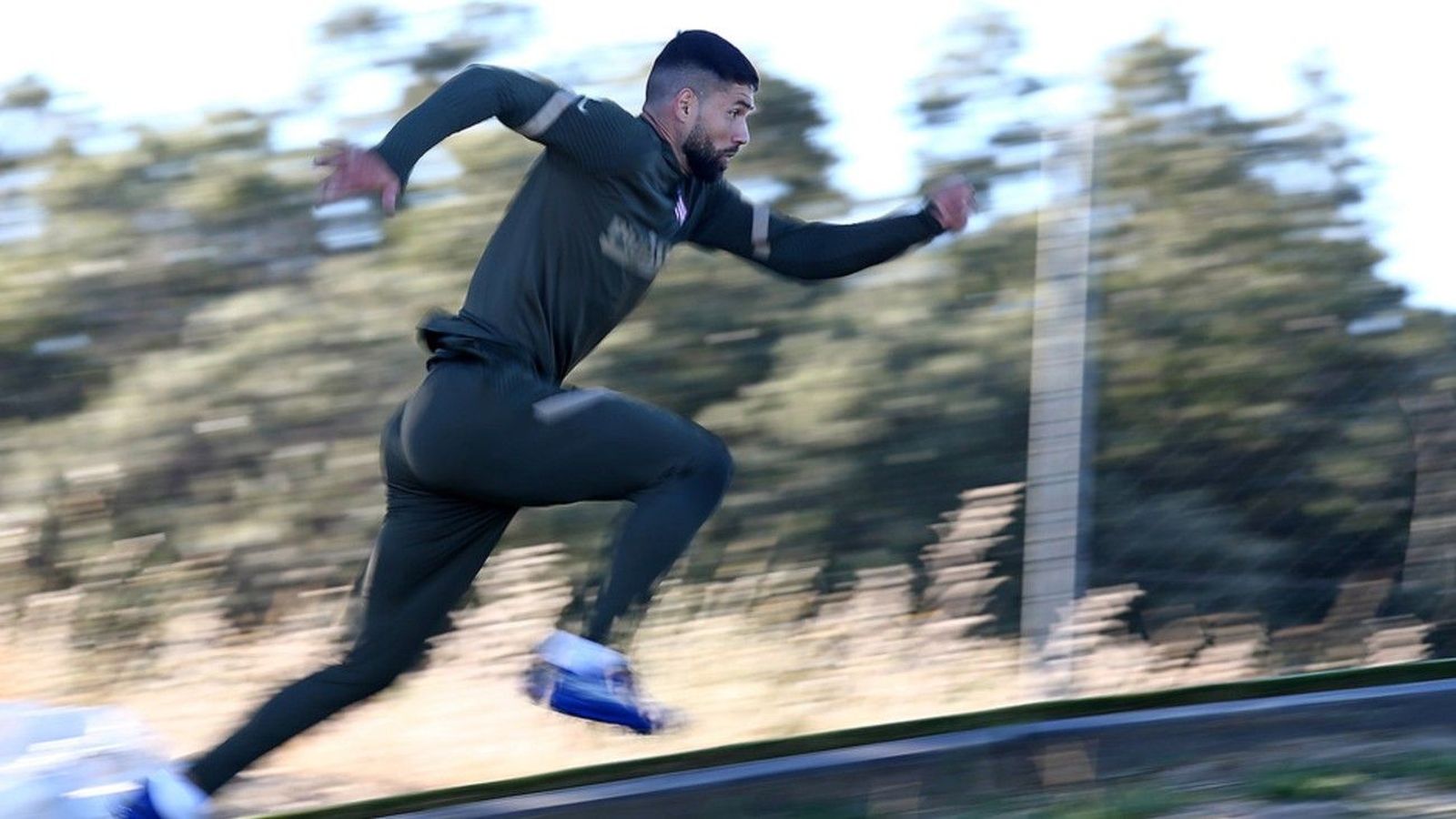 Carrasco se ve "más maduro" tras firmar para su segunda etapa en el Atlético