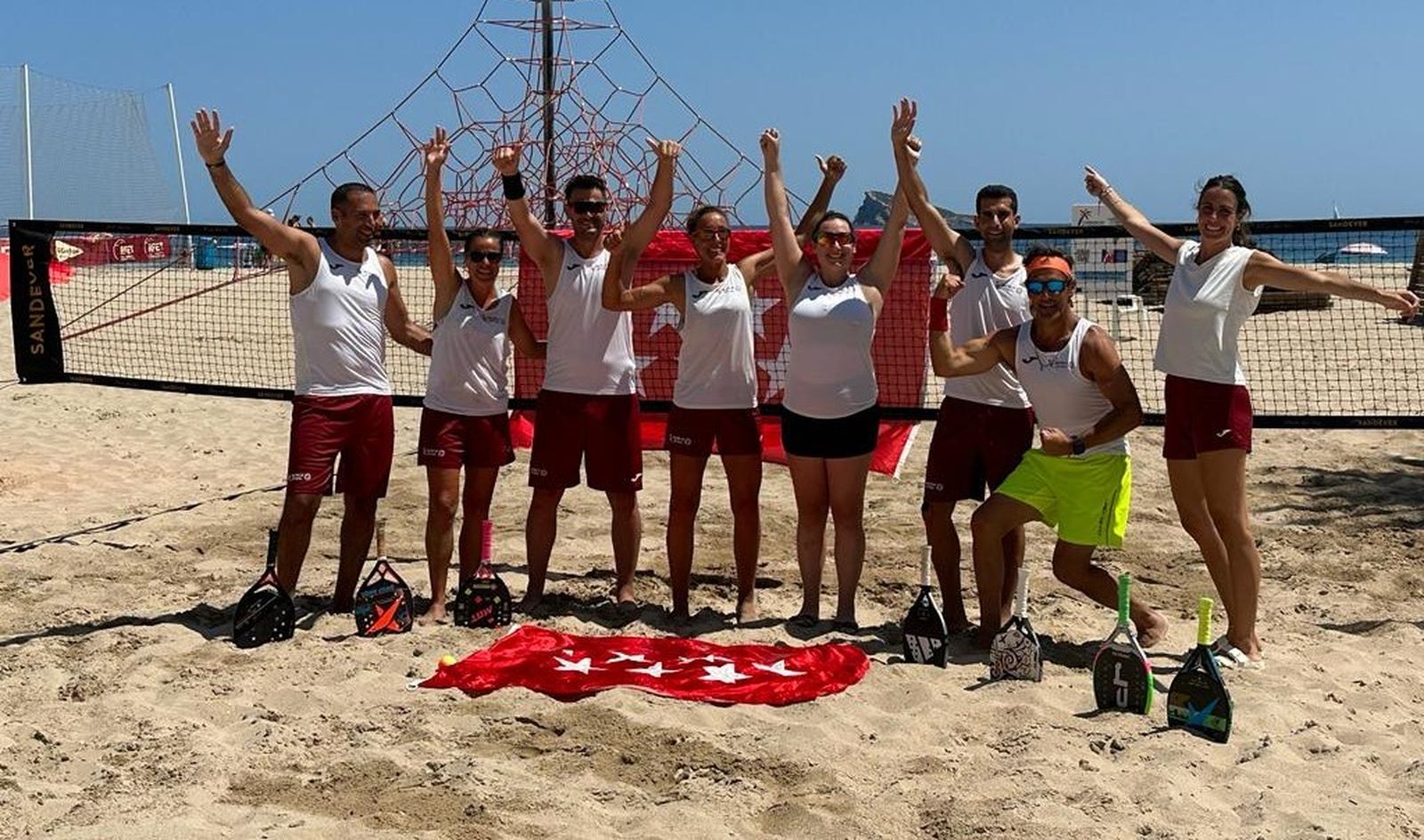 Equipo de Madrid de tenis playa