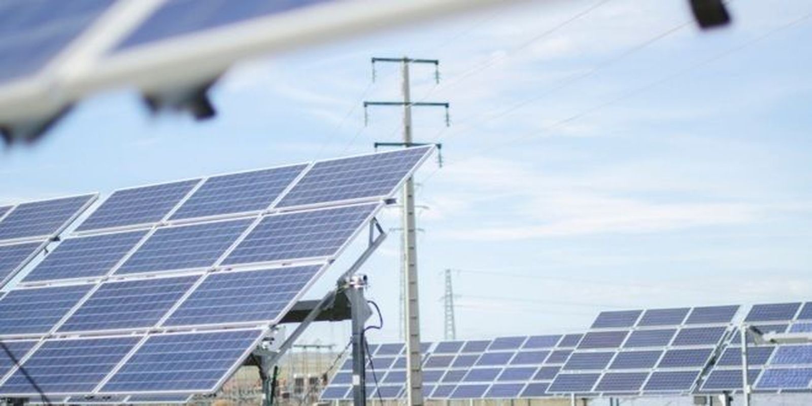 El Gobierno descarta el ciberataque y baraja desconexiones por sobretensión como causa del apagón eléctrico