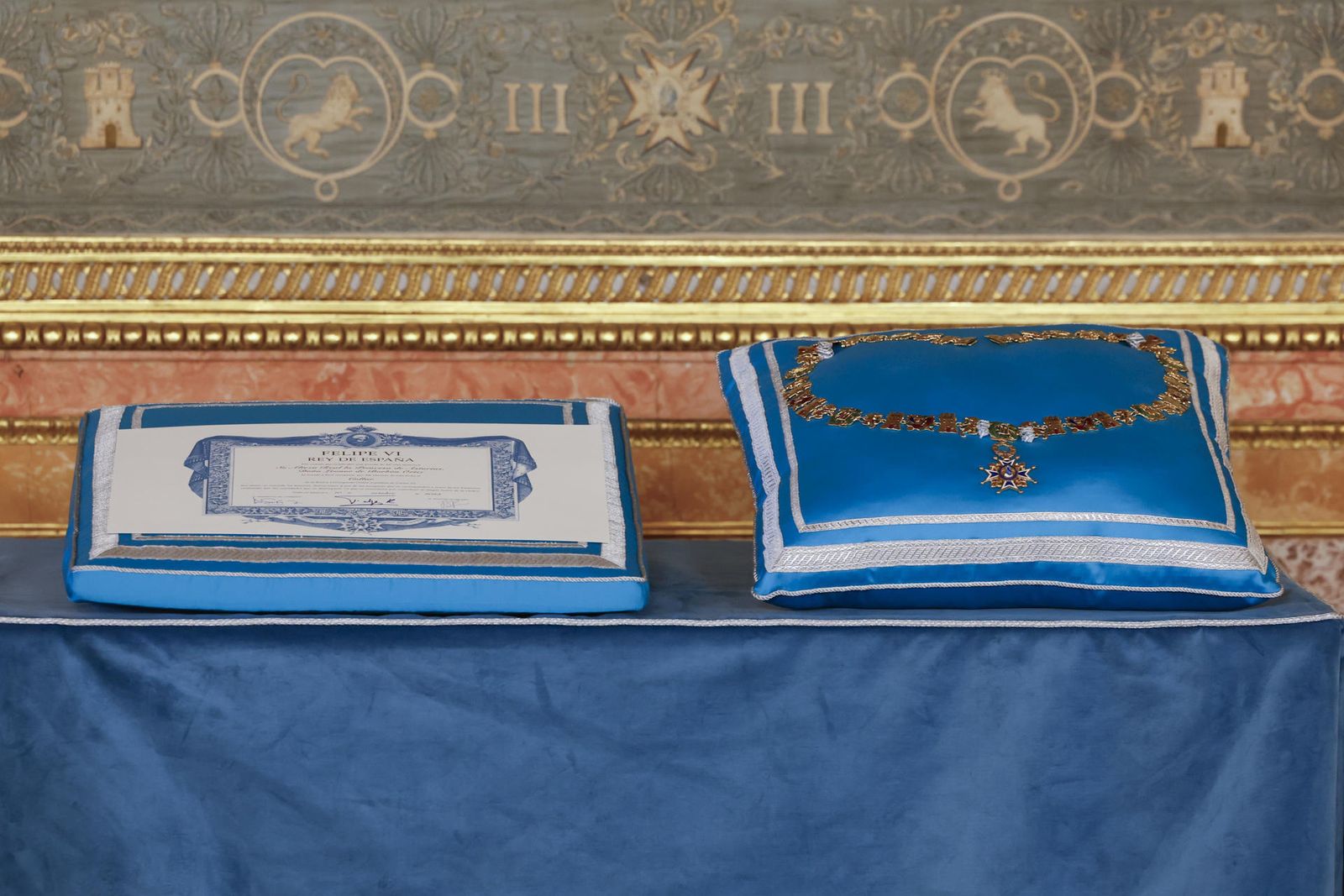Collar de la Orden de Carlos III