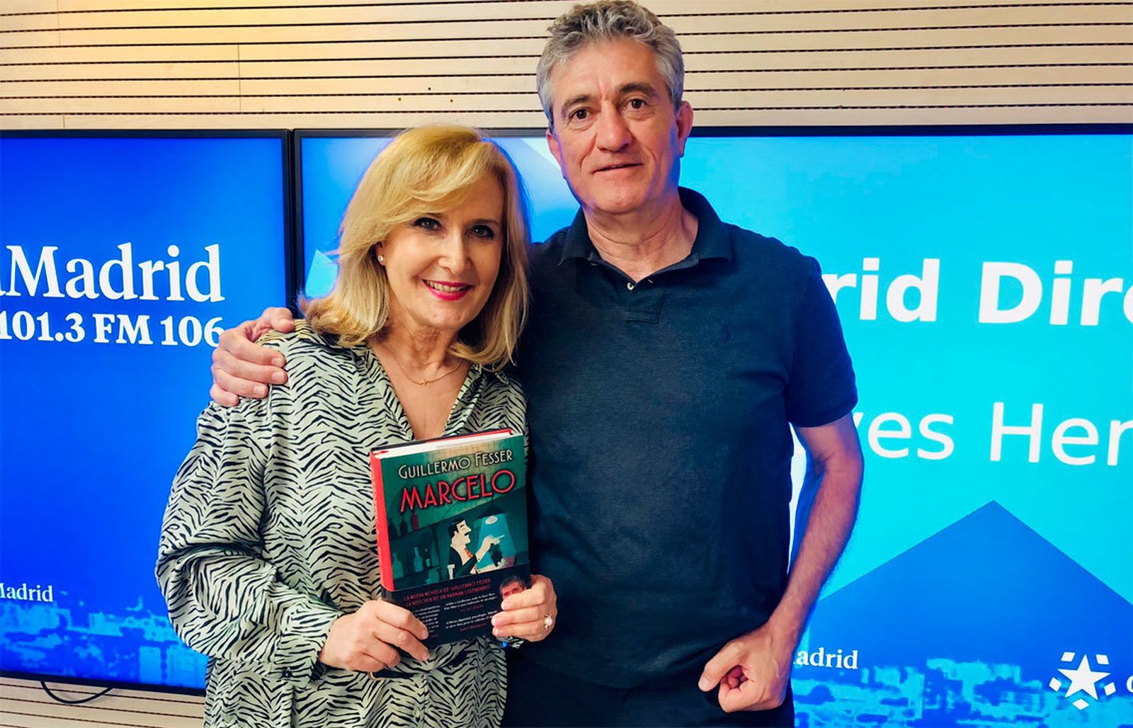 Nieves Herrero con Guillermo Fesser y su nuevo libro