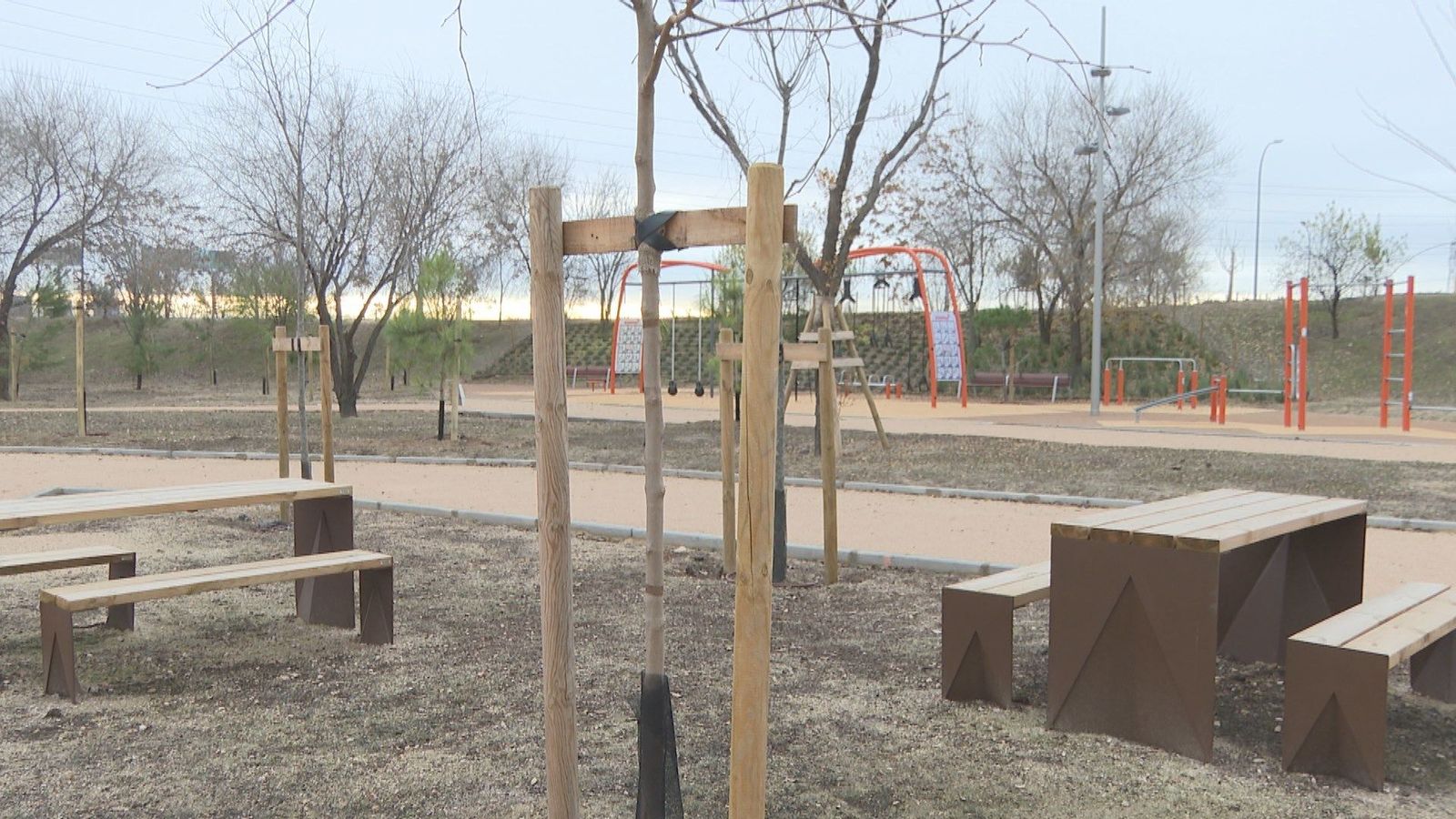 Carabanchel estrena el parque Manolito Gafotas, con diferentes sendas para peatones y ciclistas