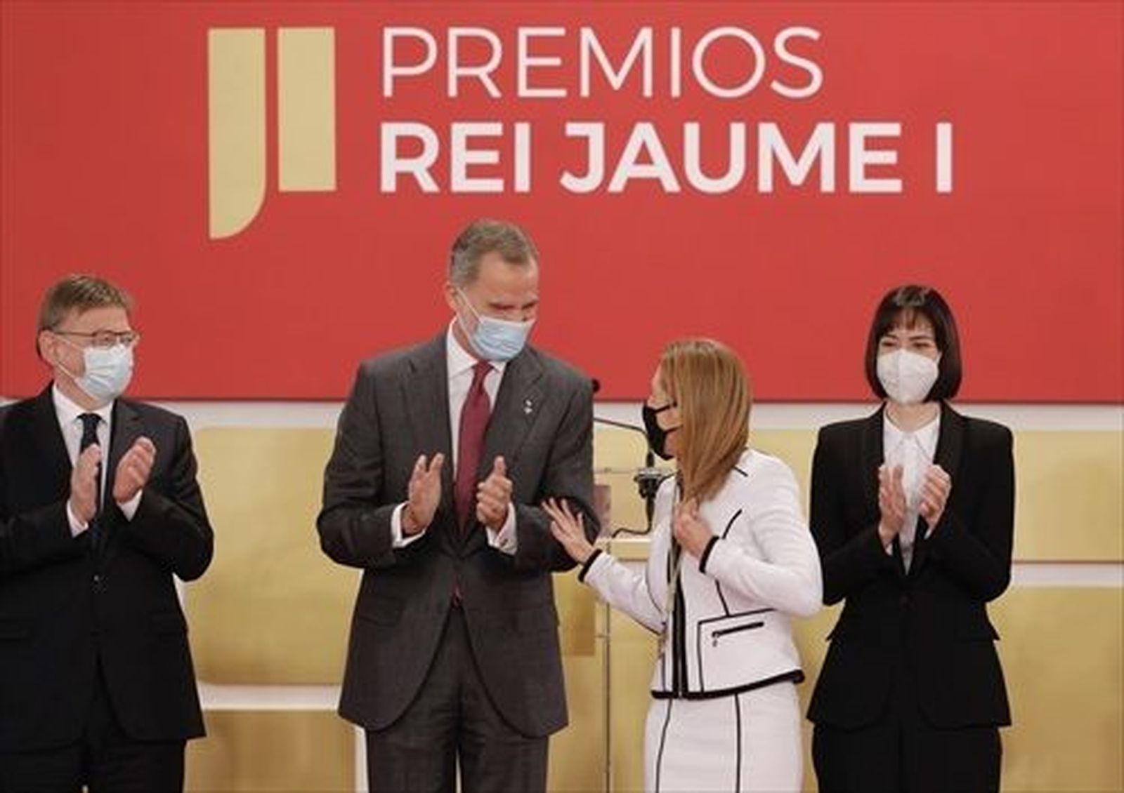 El Rey llama a sentirnos orgullosos de la vacunación: “Es tiempo de la ciencia transformadora”