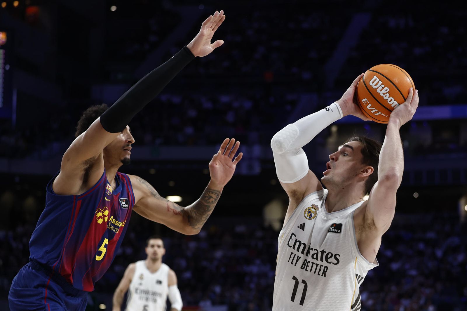 Hezonja ante el Barcelona