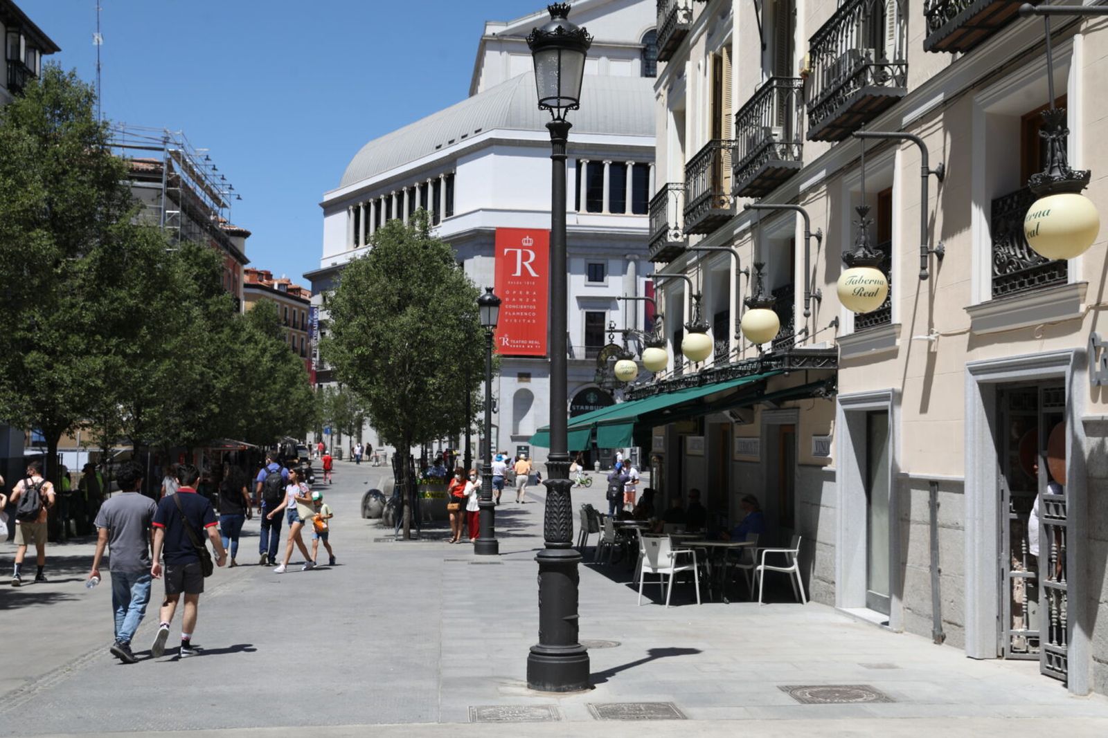 Calle Arenal de la capital, completamente peatonal