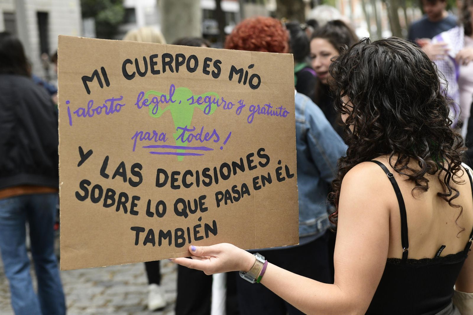Concentración bajo el lema 'Aborto libre para todas'  celebrada en Madrid frente al ministerio de Sanidad