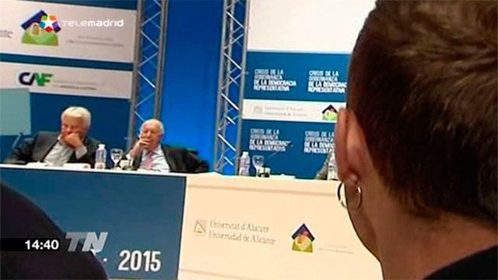 Interrumpen una conferencia de Felipe González al grito de "fascistas" y "fuera empresarios"