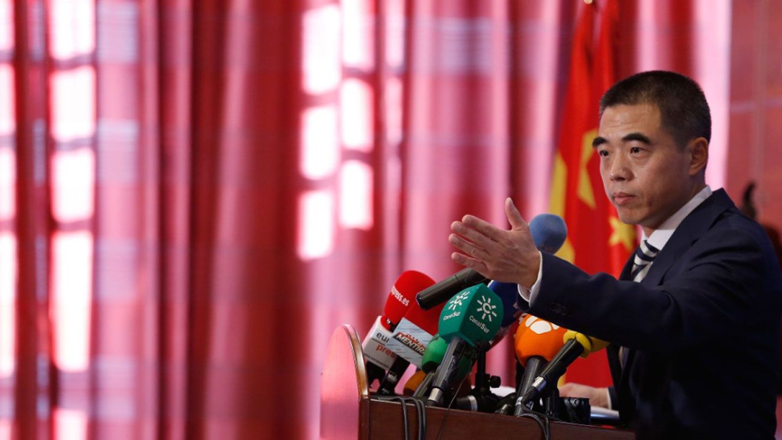 La embajada de China emplaza a no discriminar: "El nuevo coronavirus no tiene pasaporte"
