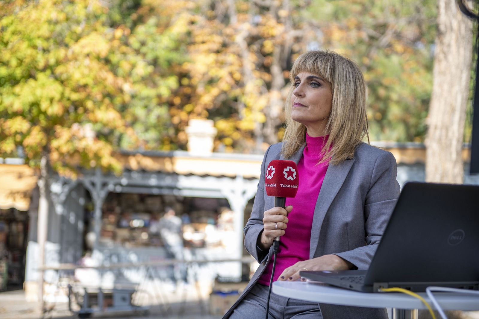 El Telenoticias 1 de Lourdes Maldonado, desde la Cuesta de Moyano