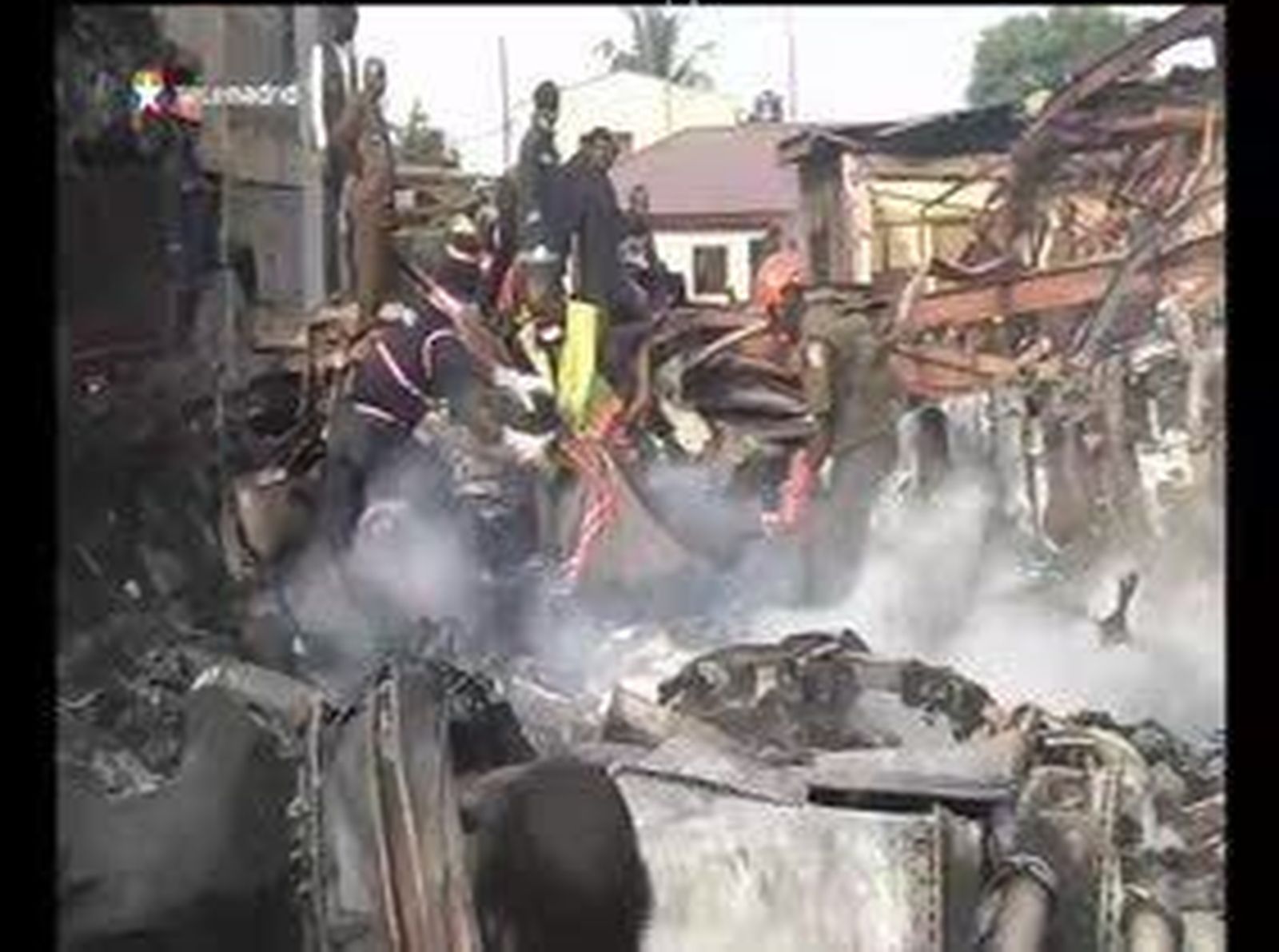 Tres días de luto en Nigeria por los 150 fallecidos en el accidente de aviación
