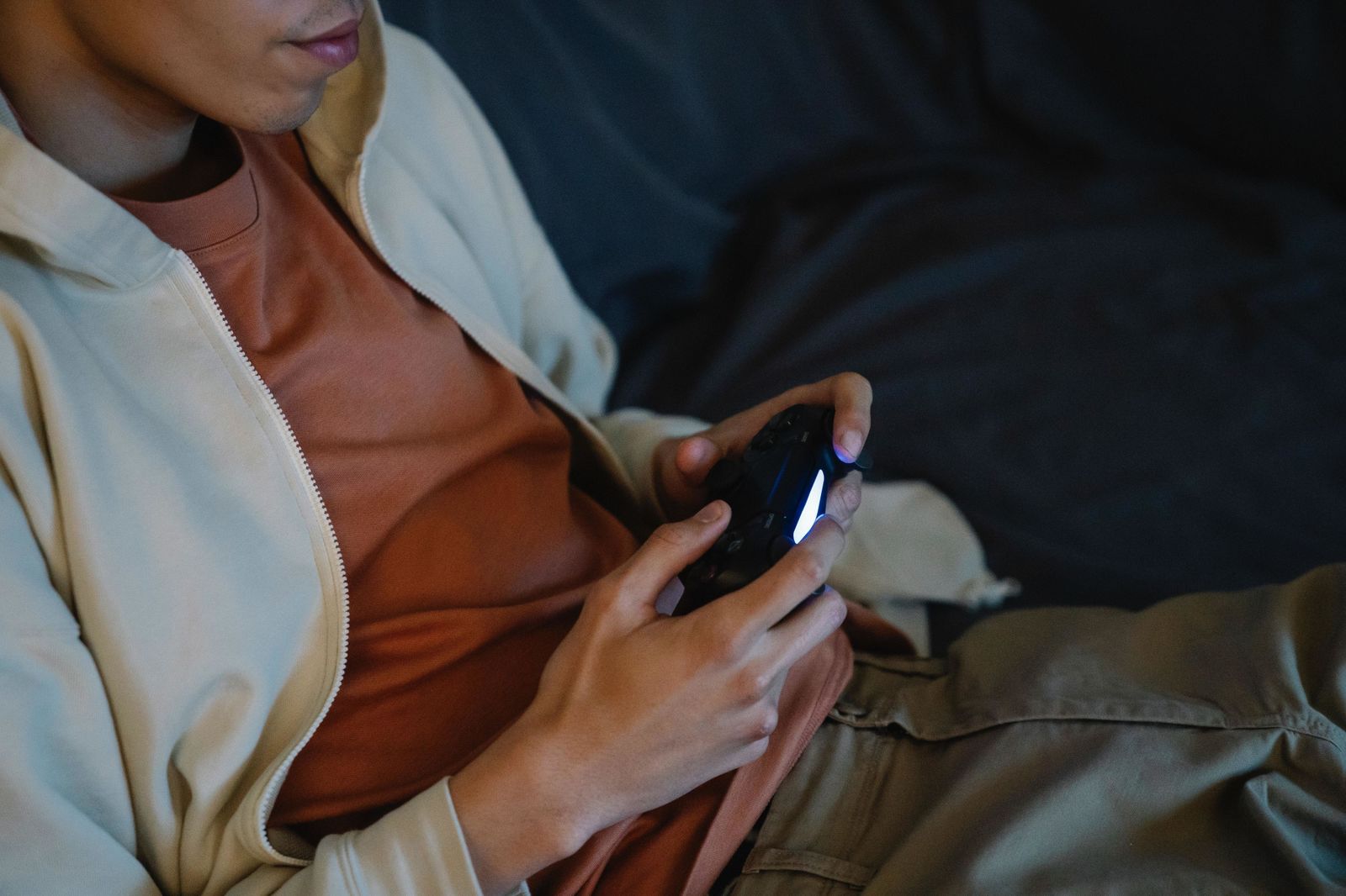 Adolescentes y aislados: la soledad no deseada en tiempos de redes sociales