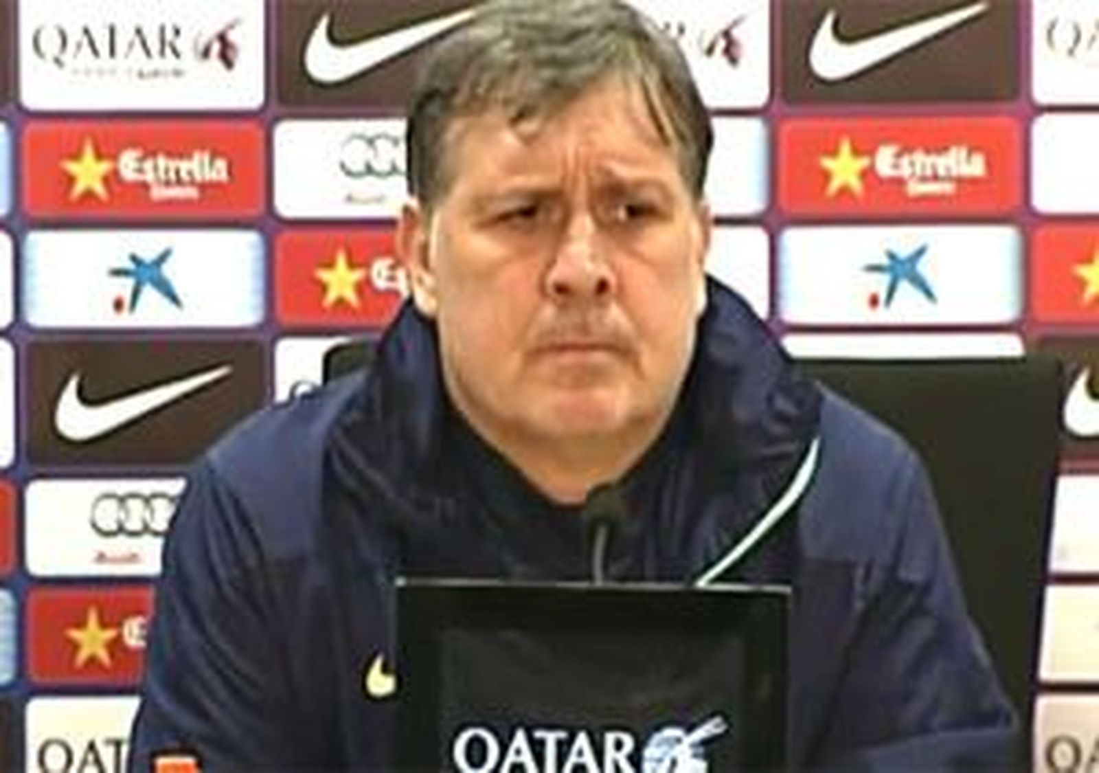 Martino dice no entender que se cuestione el futuro de Messi como azulgrana