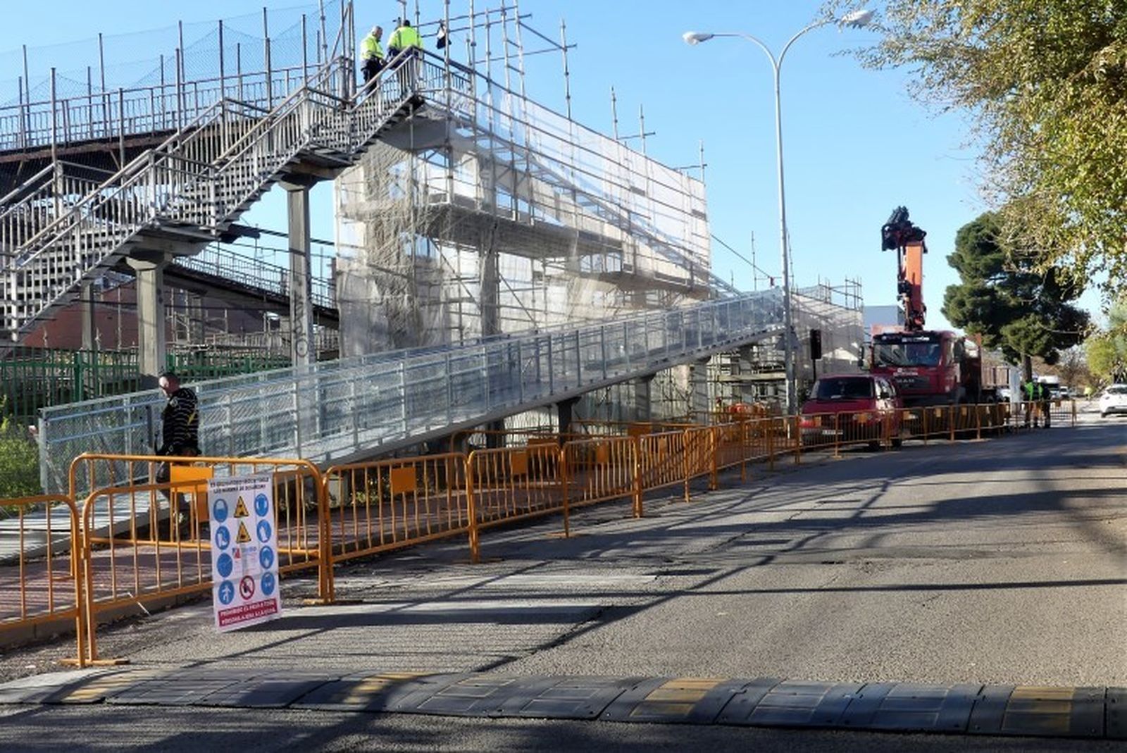 Puente de Avenida de Meco