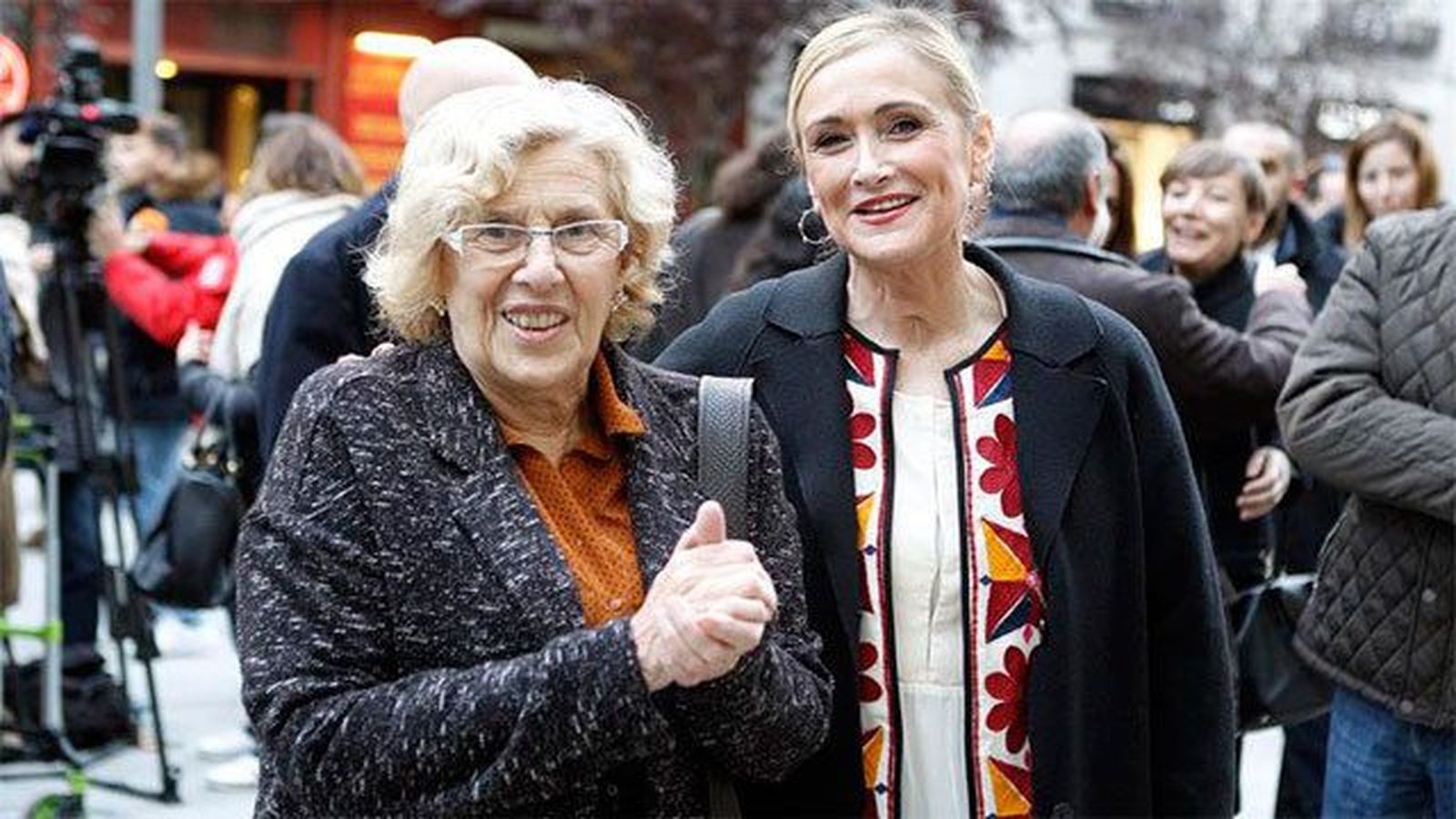 Carmena y Cifuentes, entre las políticas  favoritas que los españoles eligirían como jefas