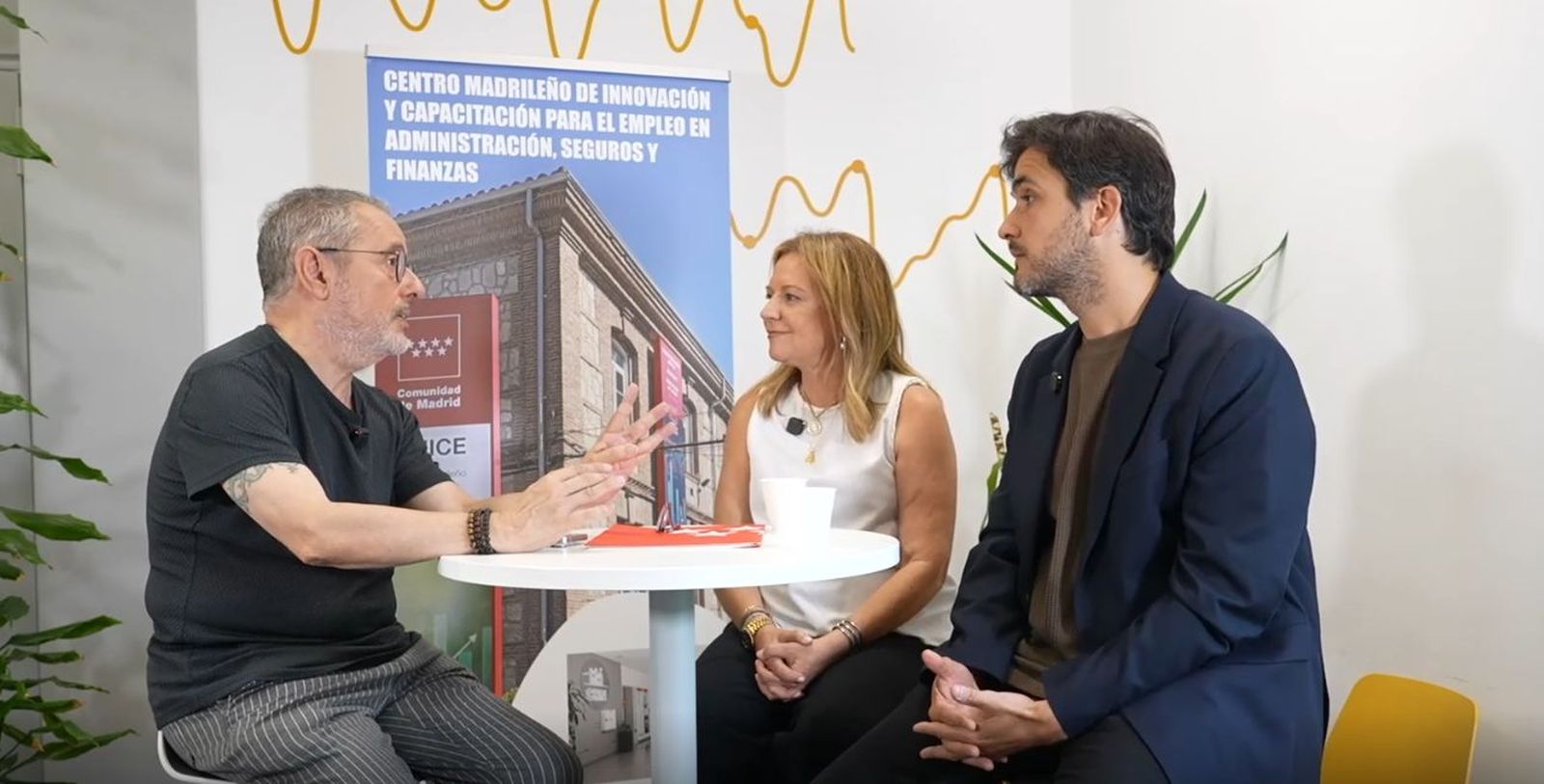 La Comunidad de Madrid ofrece formación con ayudas económicas, al transporte y a la conciliación