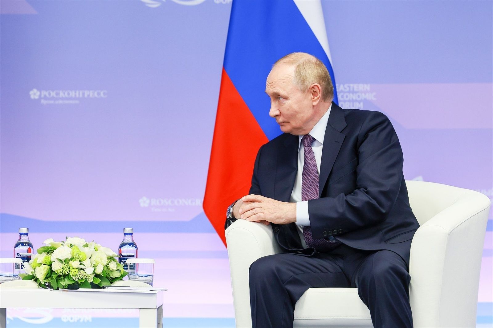 Putin solo negociará con Zelenski en Moscú, donde le garantiza su seguridad "al 100%"