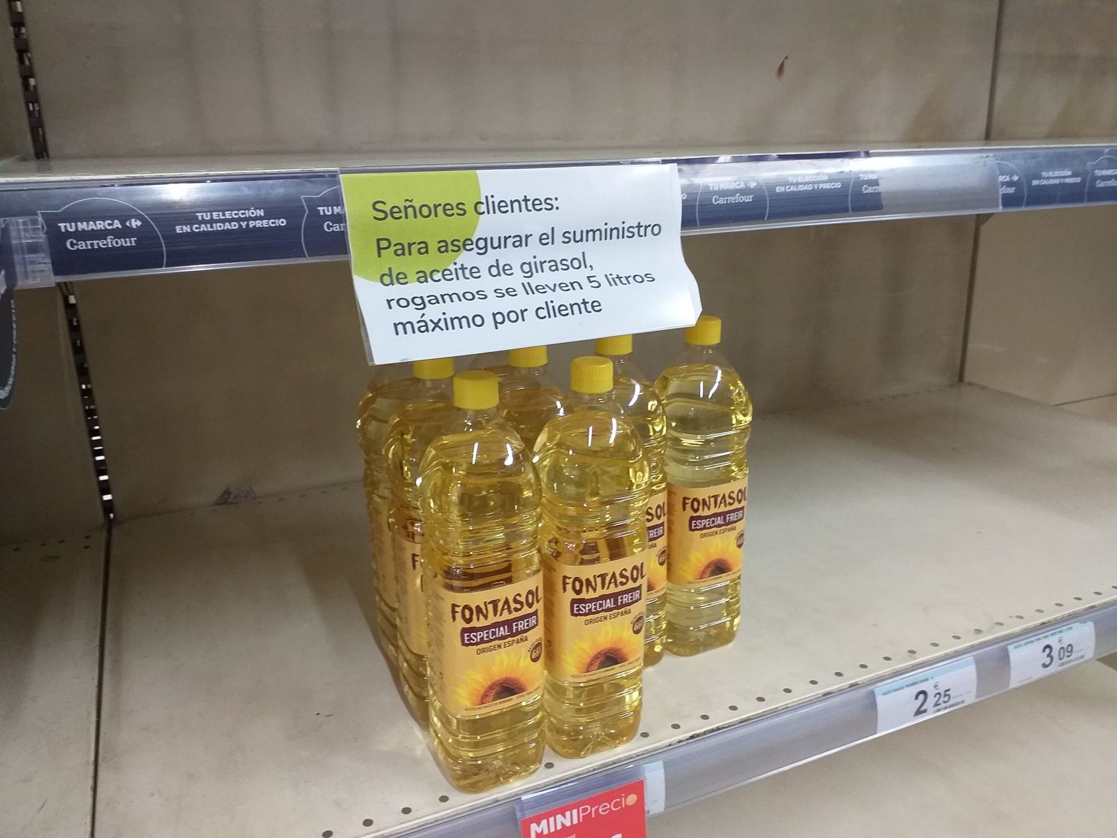 El aceite de girasol empieza a escasear en algunos supermercados