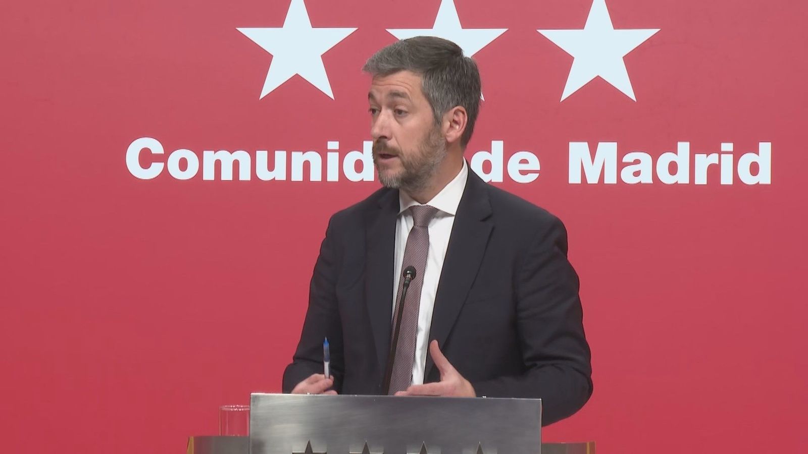 Ayuntamiento y Comunidad critican al Gobierno por no informarles de que Madrid acogerá la próxima Cumbre Iberoamericana