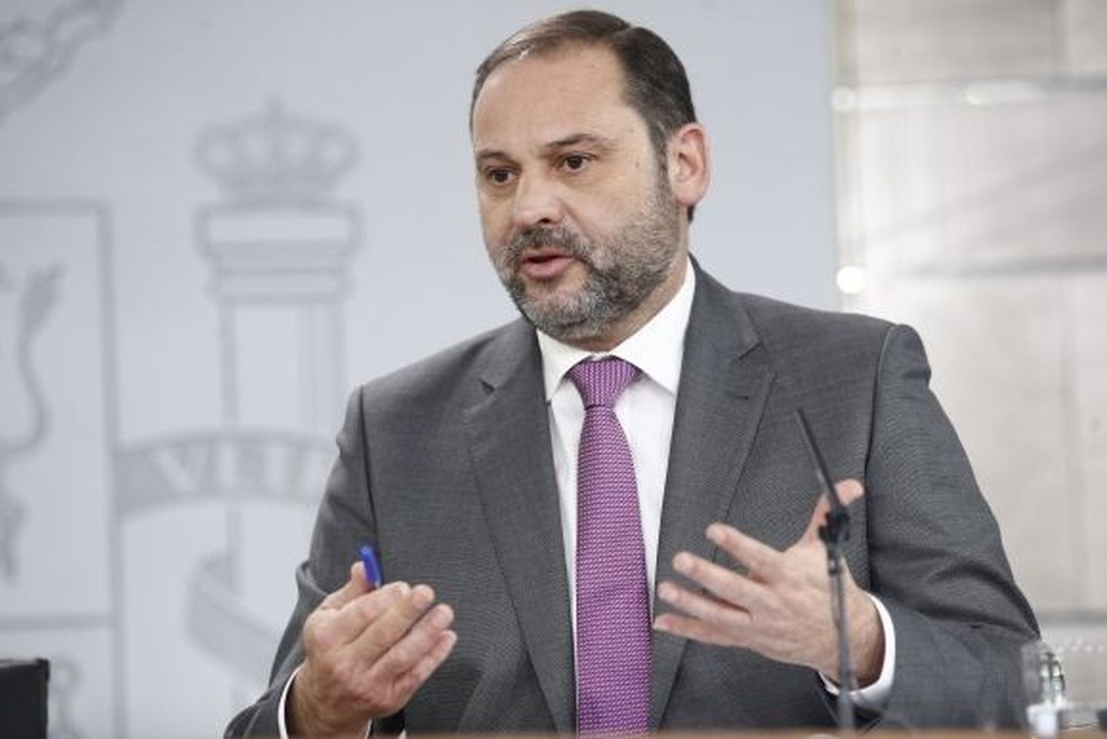 Abalos comparecerá en el Congreso por el conflicto del taxi y las VTC