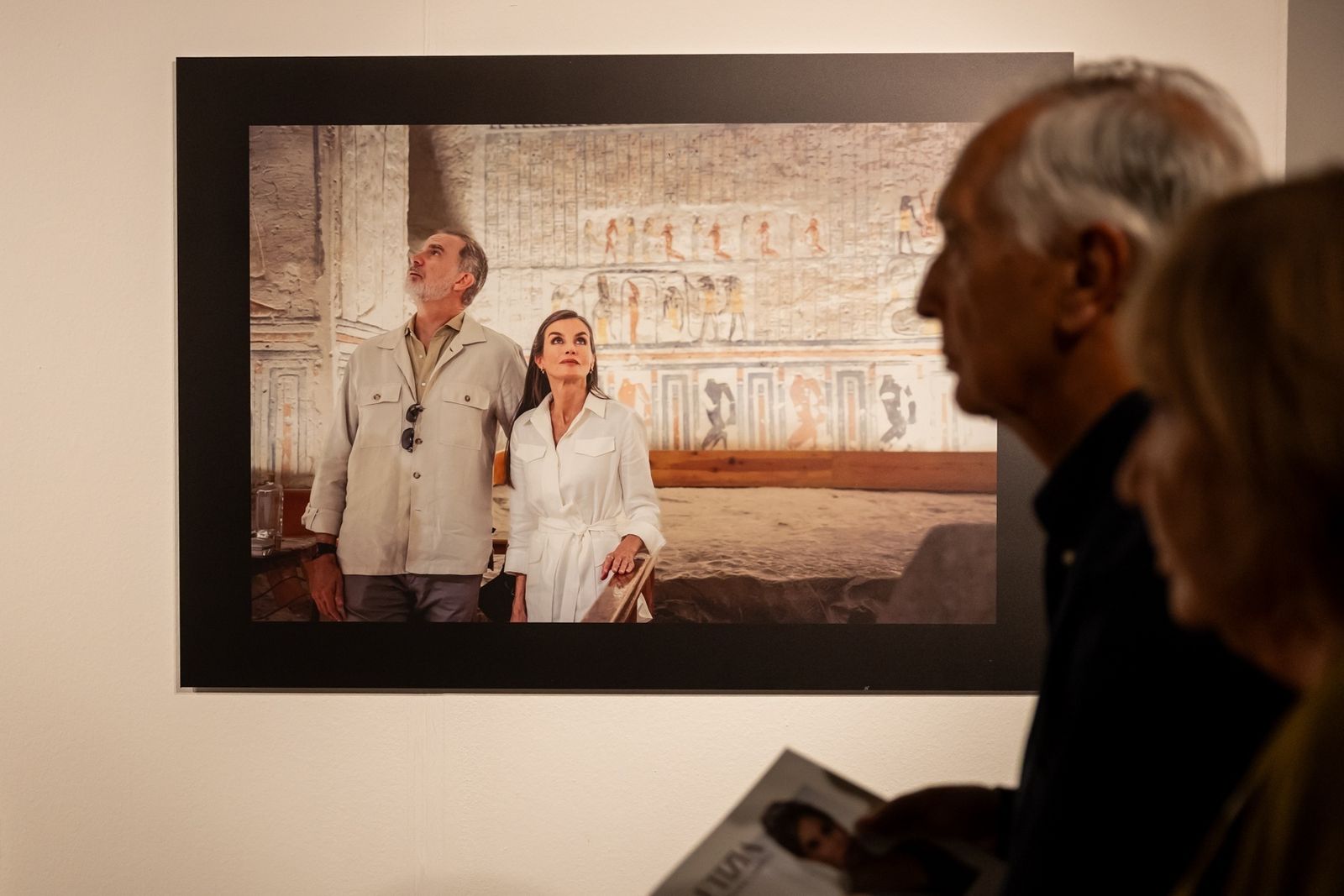 Exposición fotográfica sobre la reina Letizia en el Centro MIRA de Pozuelo