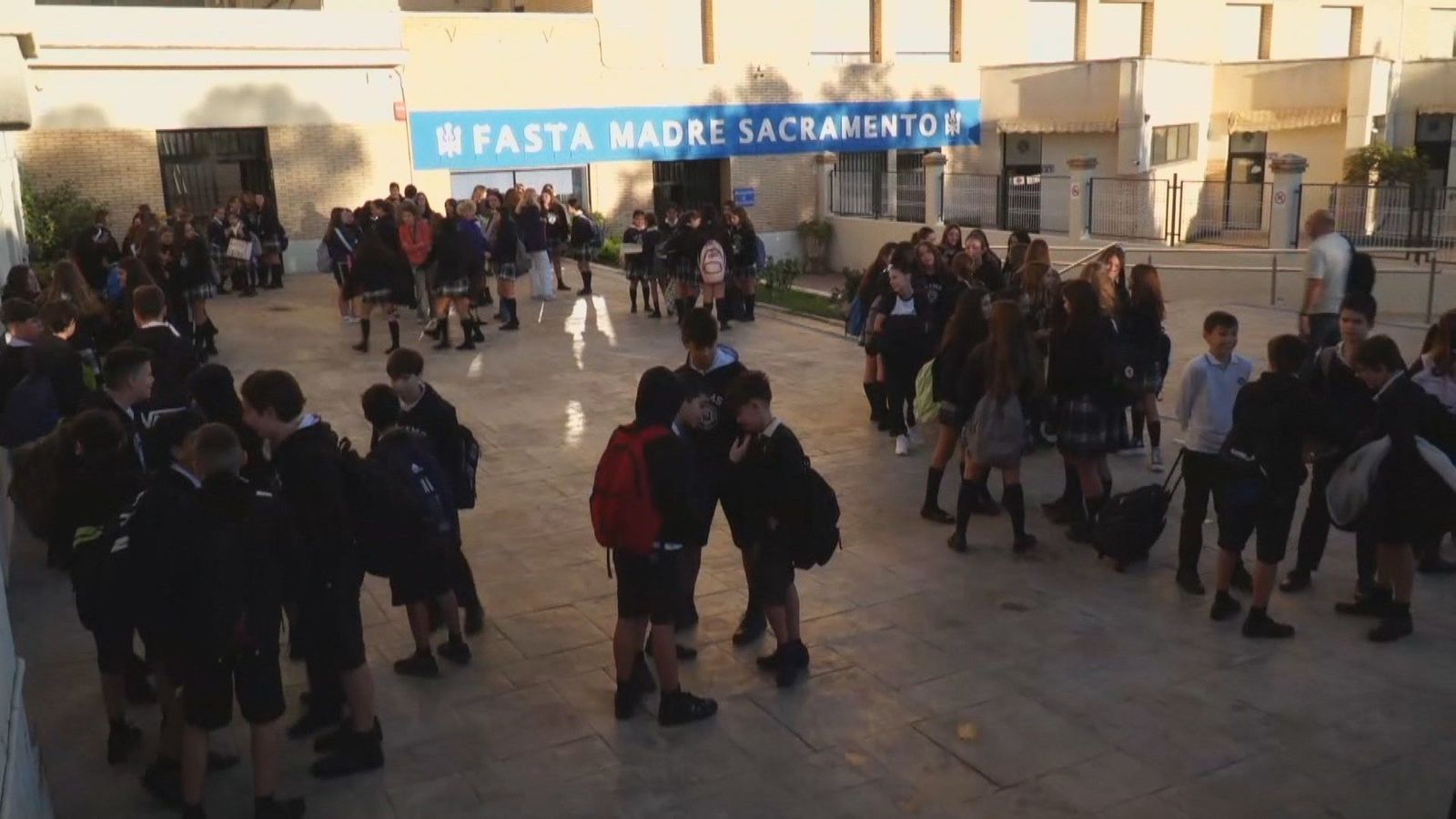 Casi medio centenar de colegios retoman su actividad en la Comunidad Valenciana