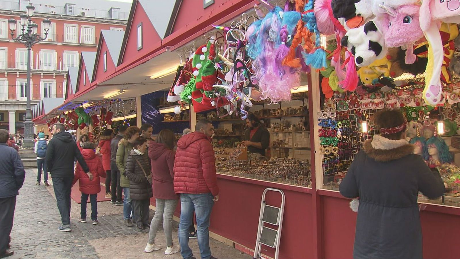 Mercadillo de Navidad en la Plaza Mayor de Madrid