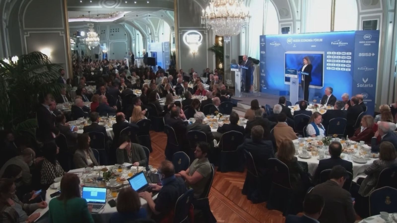 Desayuno informativo organizado por Nueva Economía Fórum con Marta Rivera de la Cruz