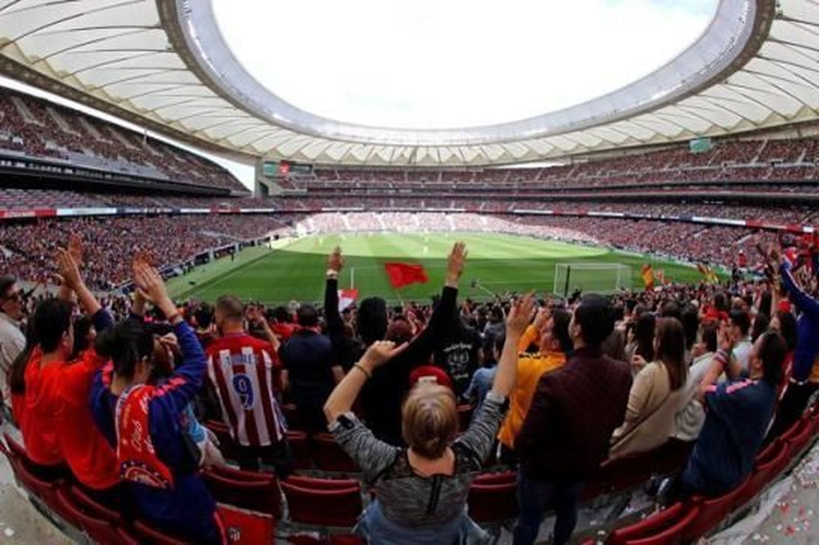 ¿Vuelve el público al fútbol?