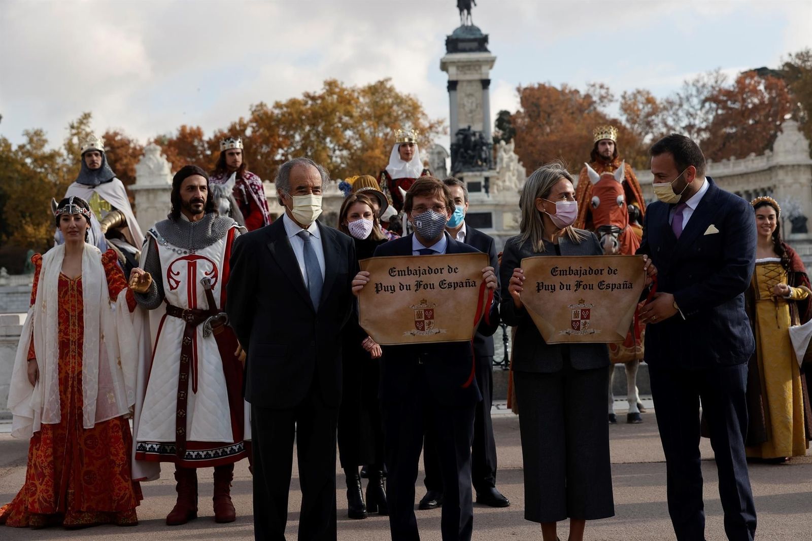 La nueva temporada del parque temático ‘Puy du Fou’ desembarca en el Retiro