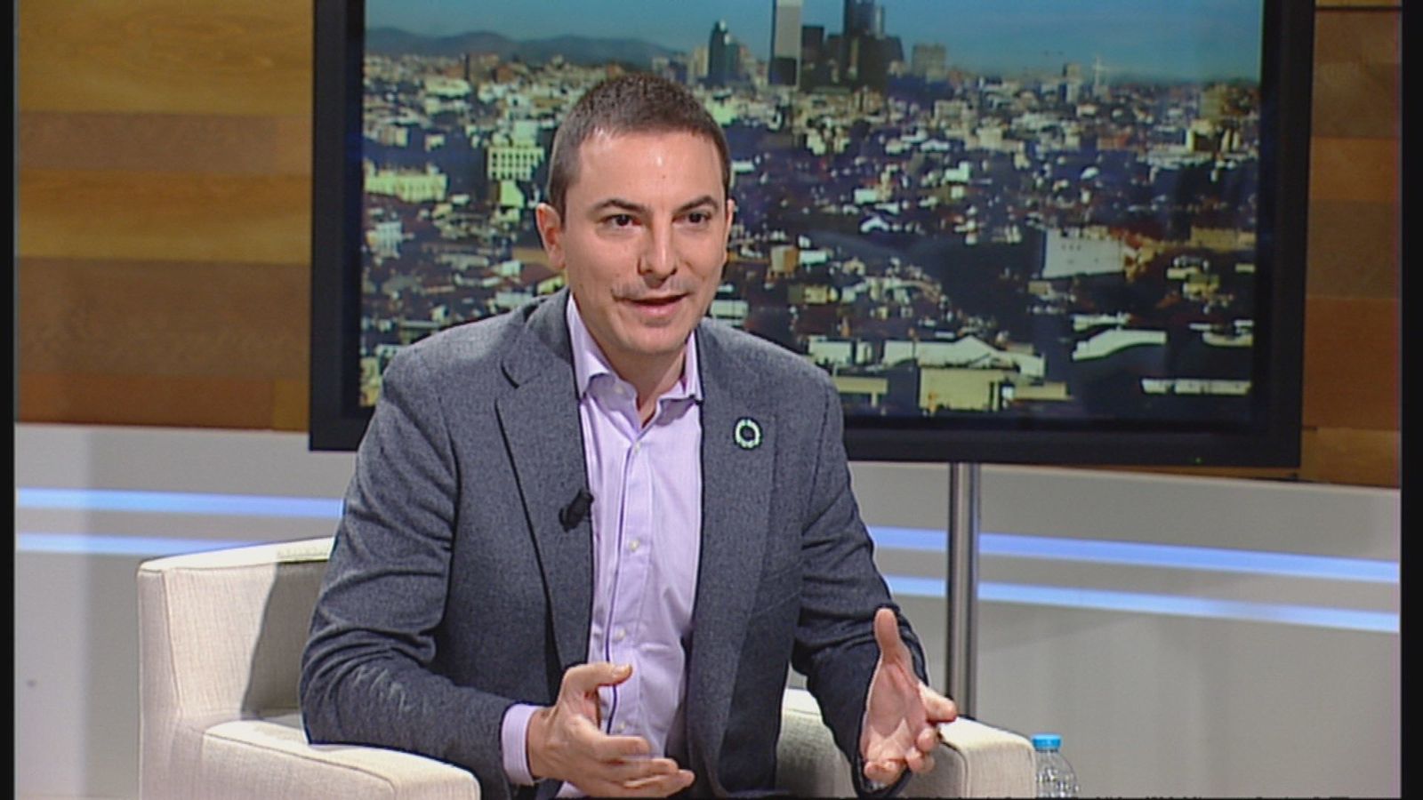 Juan Lobato: “A Ayuso no le pagan para atacar al Gobierno de España”