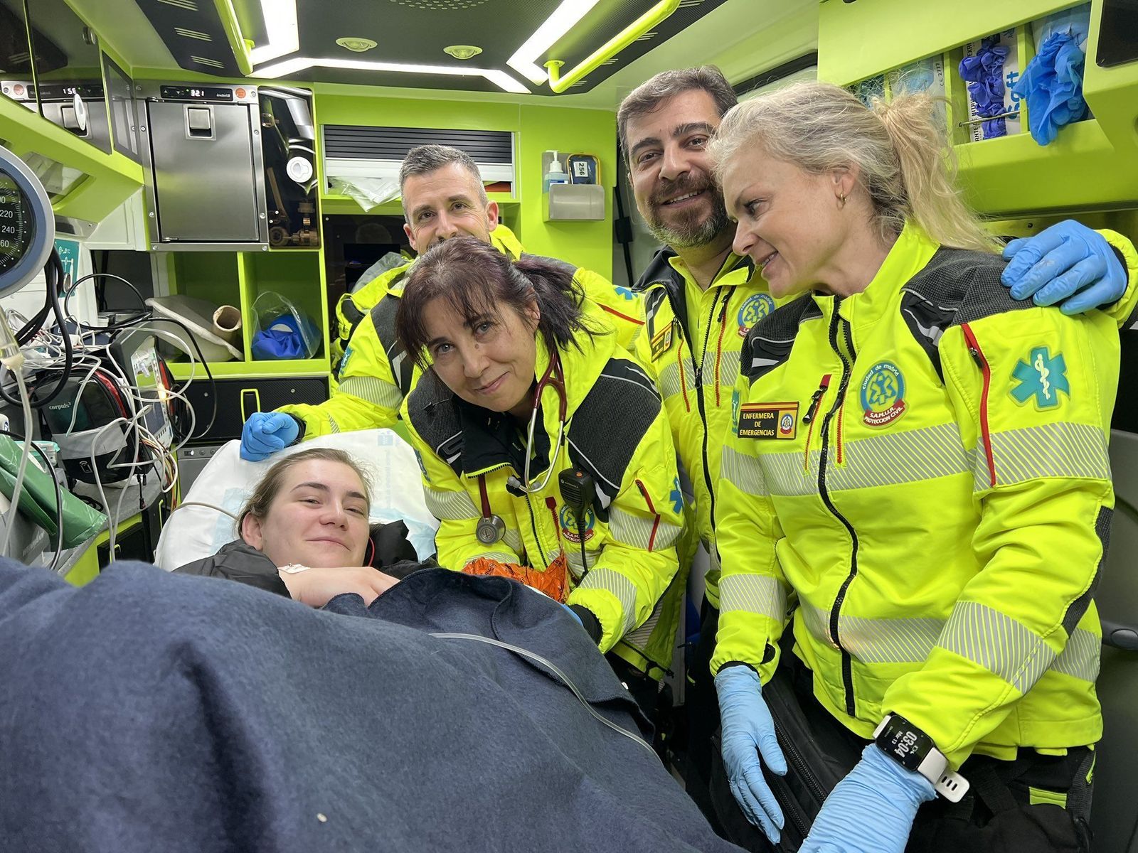 Nació con prisa: un bebé viene al mundo en plena calle de San Blas-Canillejas