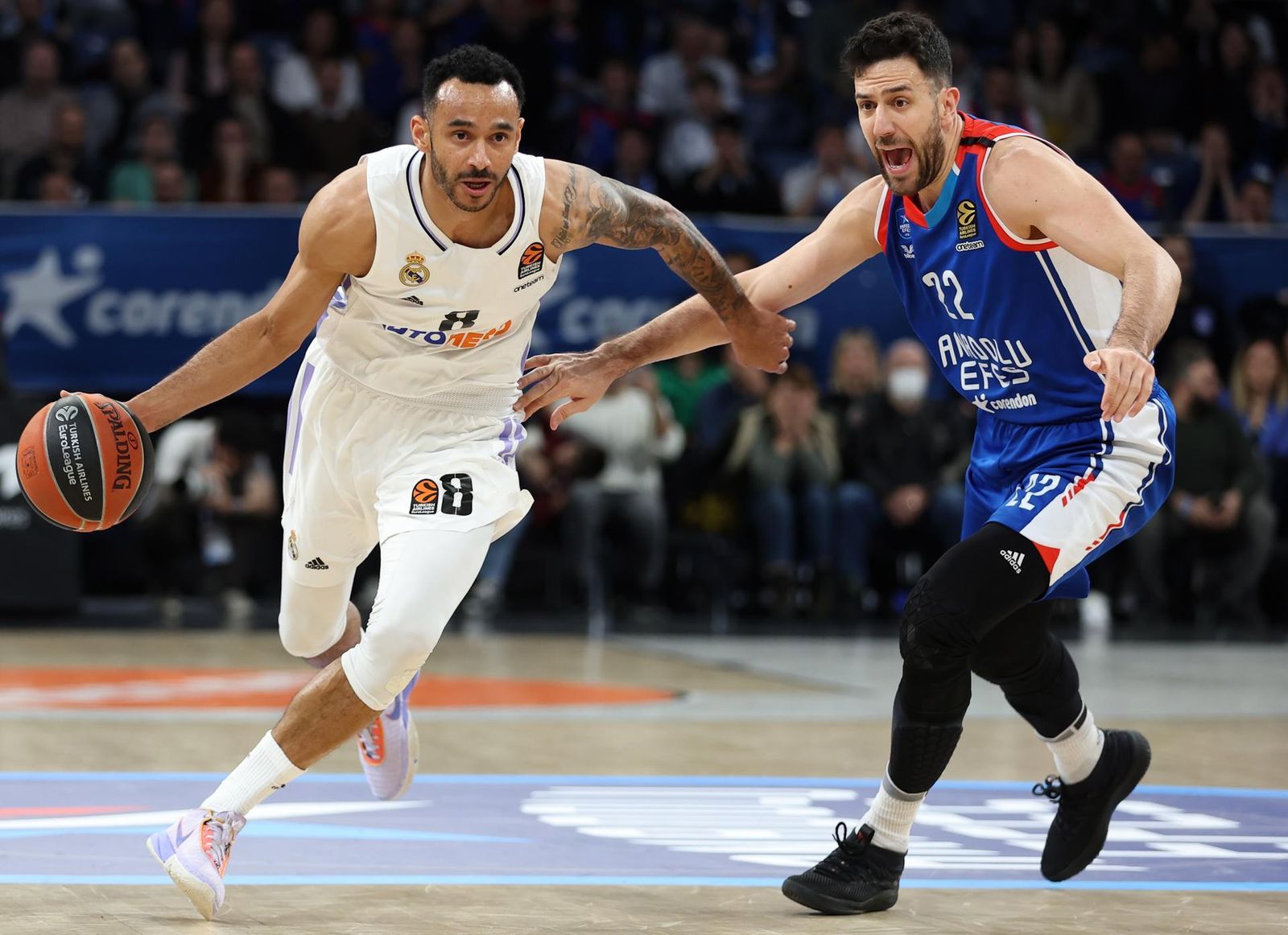 Hanga ante el Efes