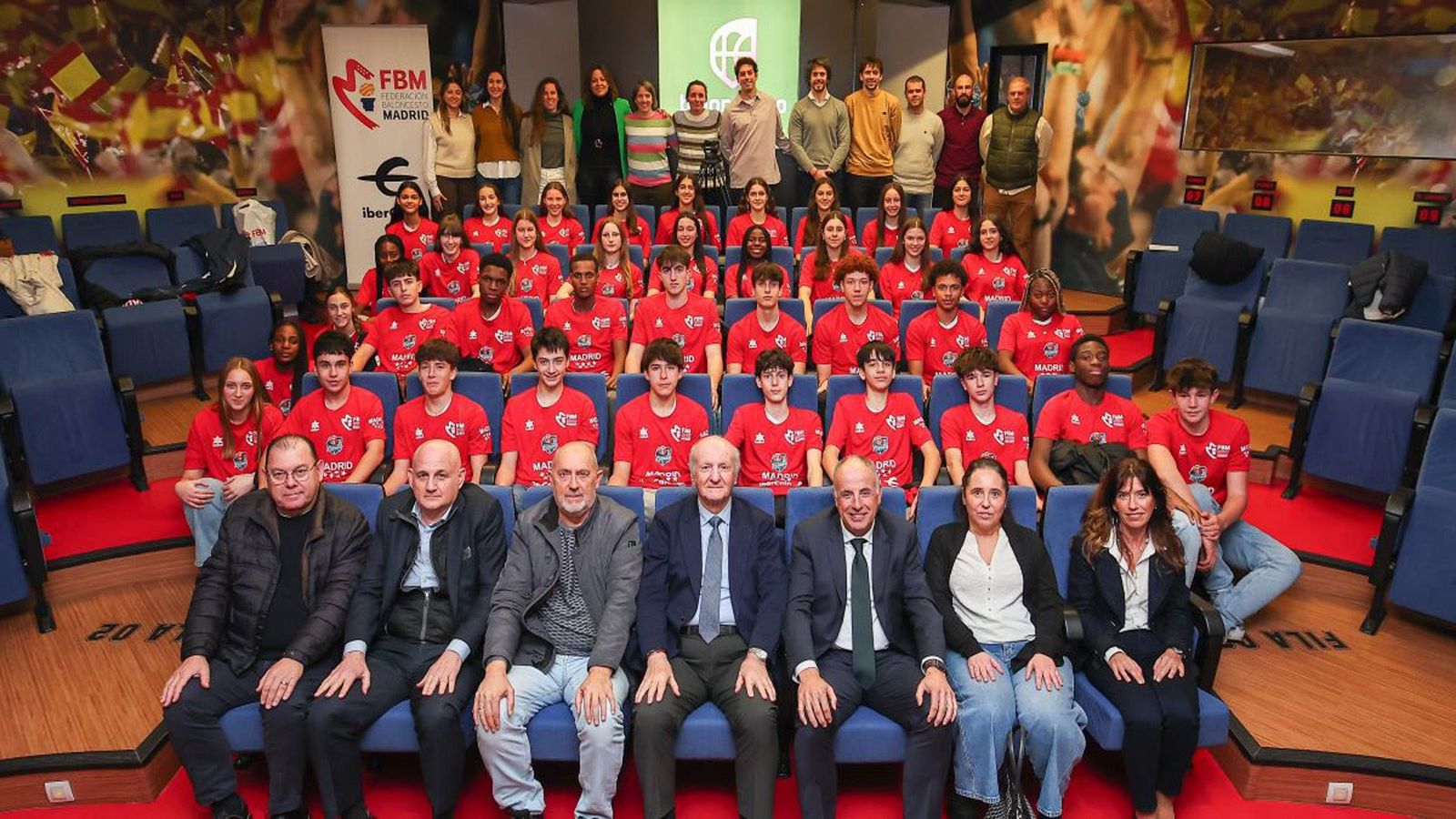 La Federación de Baloncesto de Madrid homenajea a las selecciones cadetes e infantiles