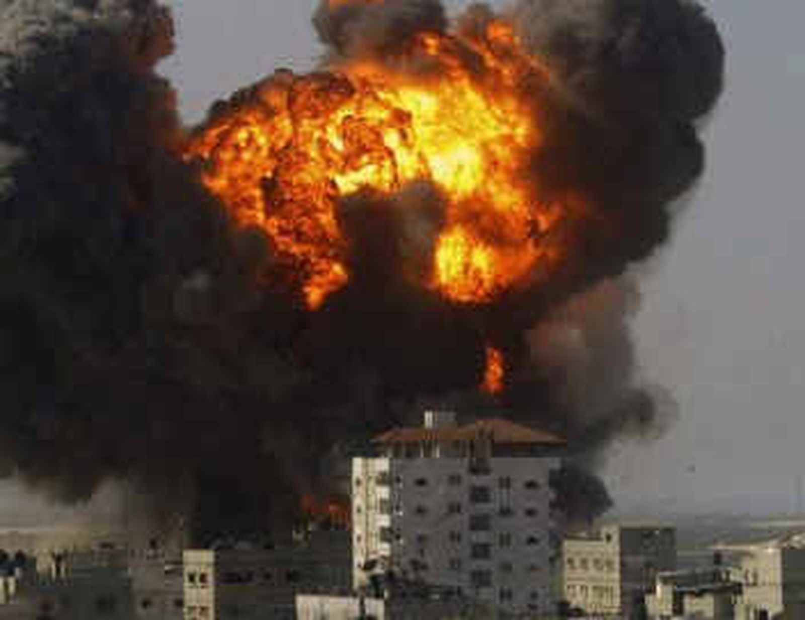 Se registra una potente explosión cerca de las oficinas de la ONU en la ciudad de Gaza