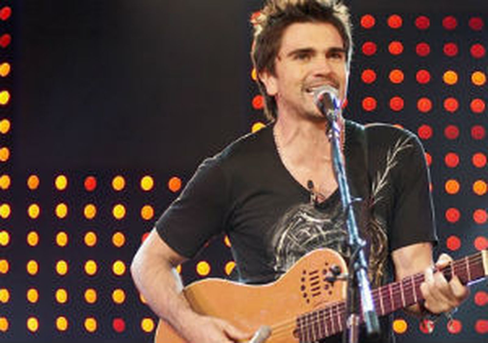 Juanes: "Uno no puede desvirtuarse por las tendencias del momento"