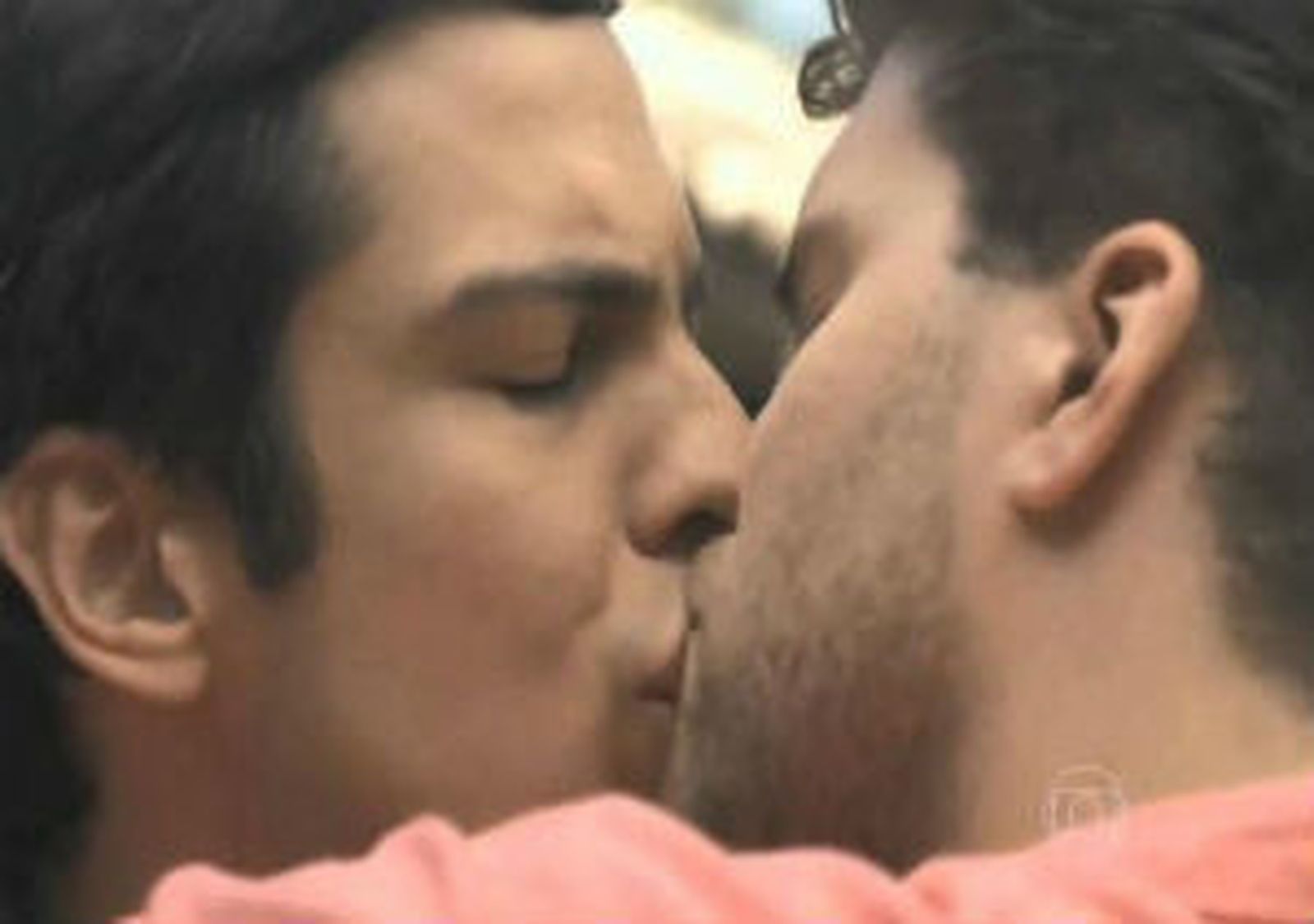 Beso gay en una novela brasileña