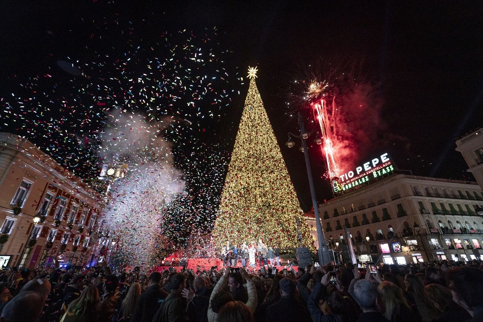 Encendido de las luces de Navidad 2024 en la Puerta del Sol de Madrid