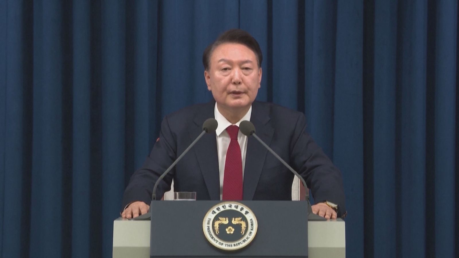 El presidente de Corea del Sur acepta levantar la ley marcial