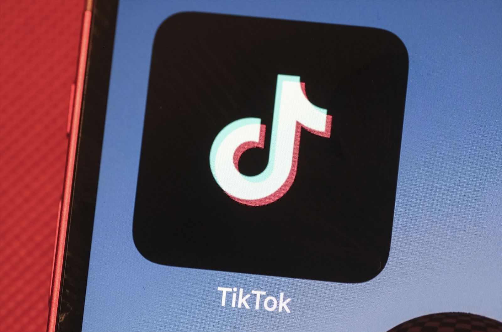 Icono de la aplicación de TikTok en un dispositivo electrónico