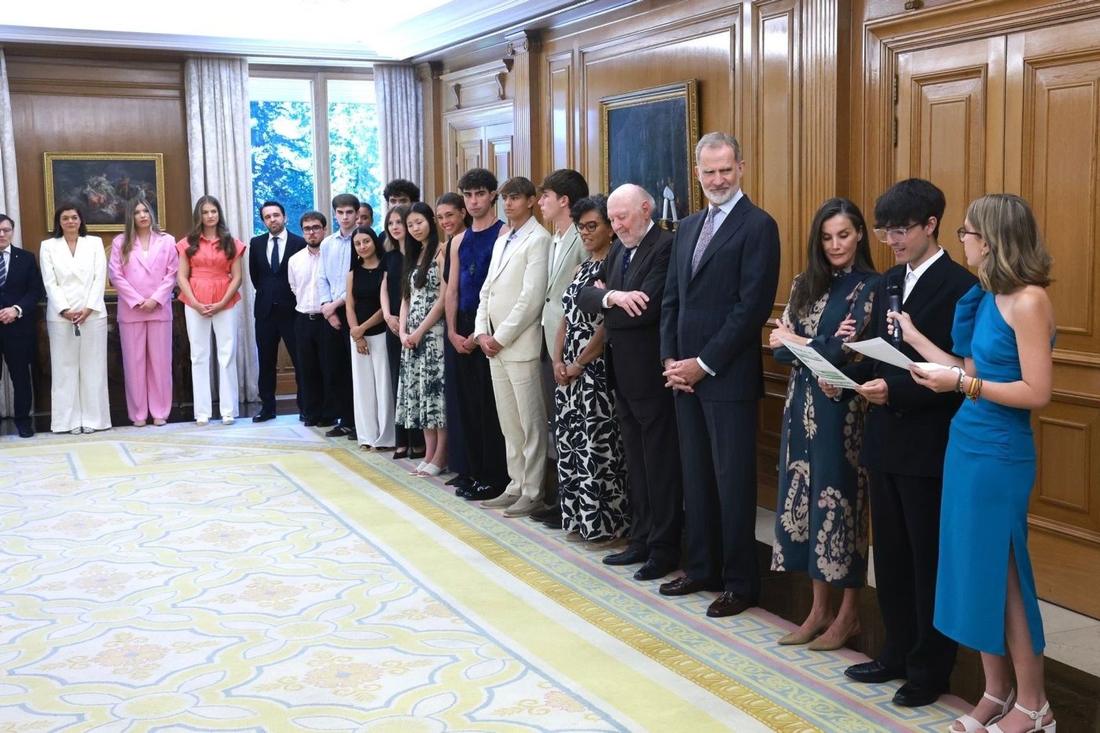 Alumnos de bachillerato internacional son recibidos en La Zarzuela