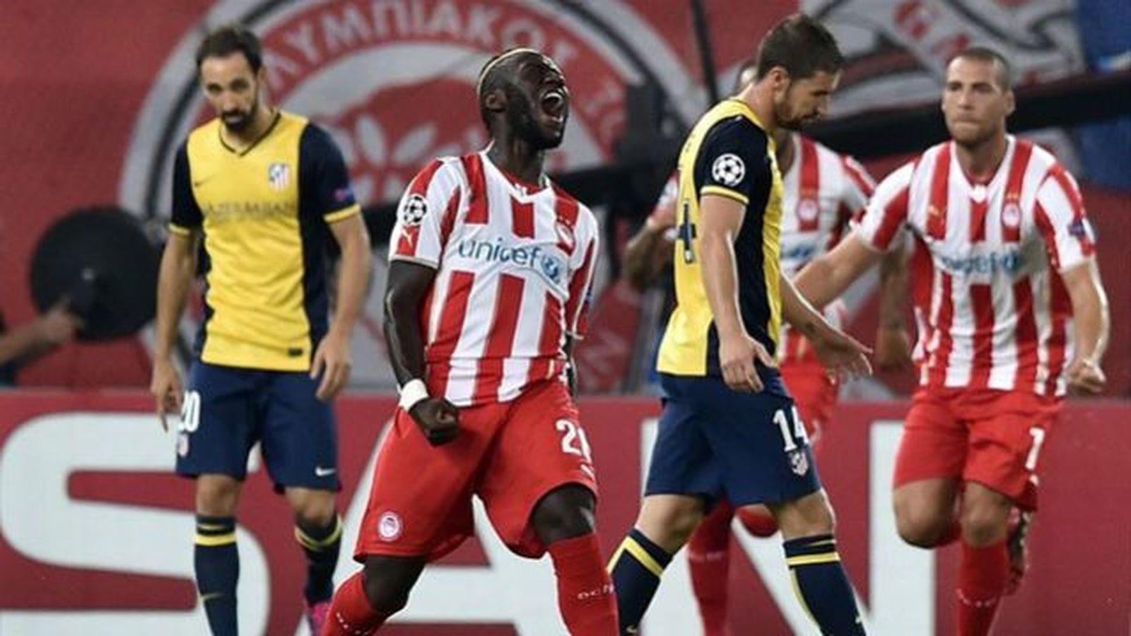 3-2. Tropiezo del Atlético ante el Olympiacos de Míchel