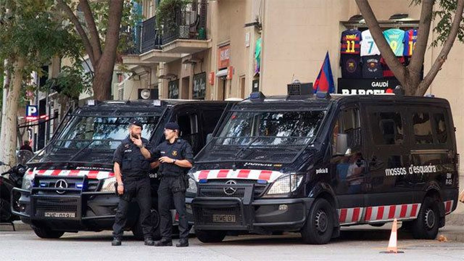 La Fiscalía ordena a los Mossos precintar los colegios electorales e impedir la votación