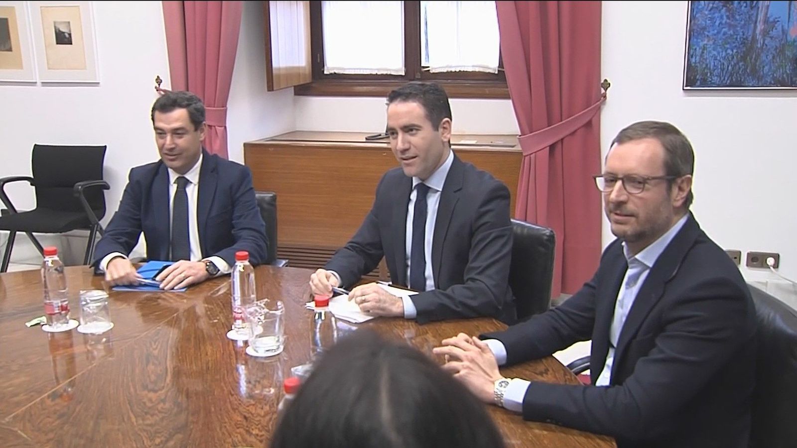 El PP pide a Vox que facilite su investidura en Andalucía